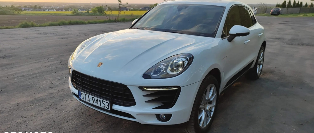Porsche Macan cena 164900 przebieg: 65000, rok produkcji 2018 z Golina małe 191